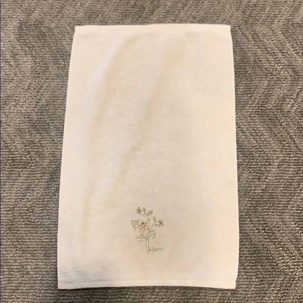 Guess Floral Hand Towel